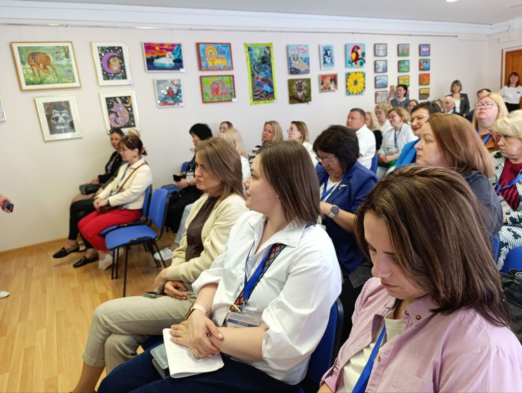 Forum_3.jpg Forum_3.jpg