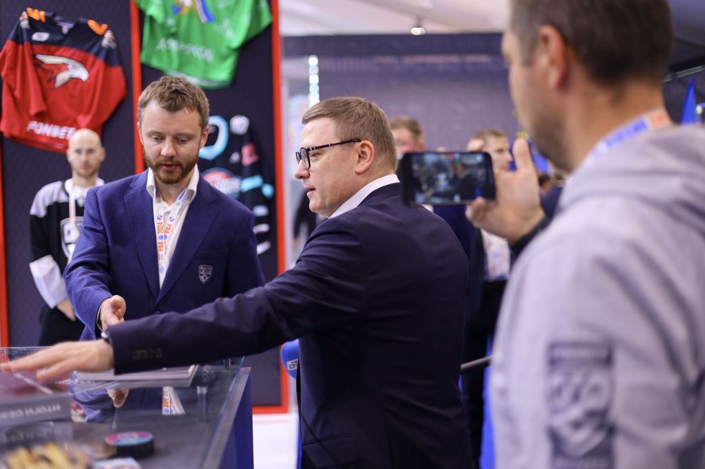 Благотворительная программа FONBET «ДоброFON» и КХЛ поддержали Фонд «Дорога жизни»