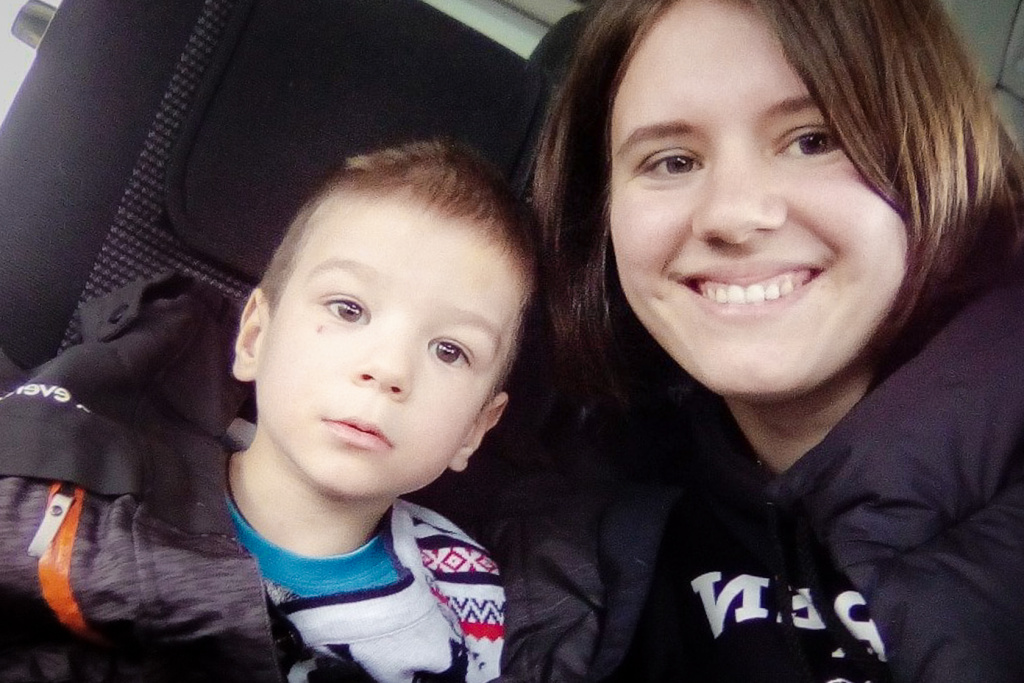 Витя и Люда едут в новую жизнь Витя и Люда едут в новую жизнь