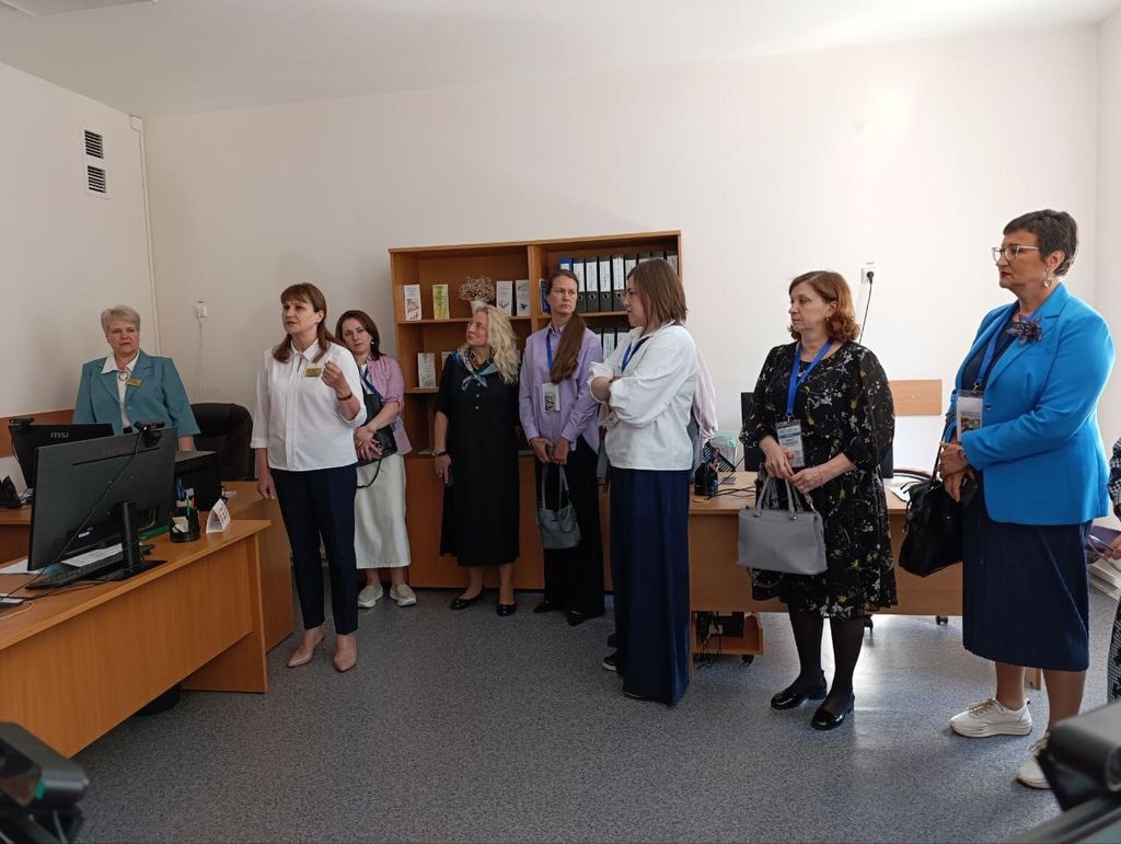 Forum_1.jpg Forum_1.jpg